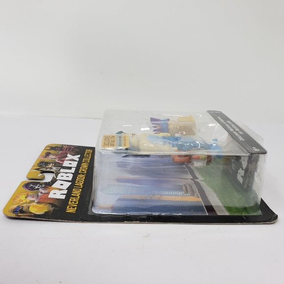 Robolox Neverland Lagoon Crown Collector Toy Figure Sealed - Picture 6 of 6